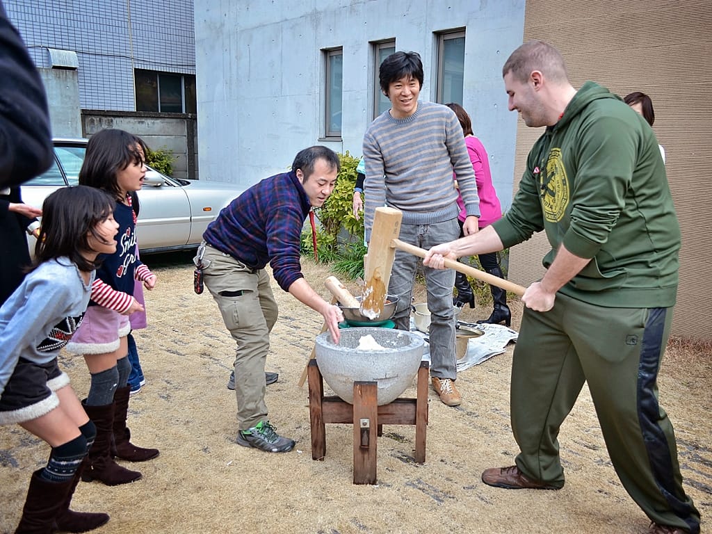 Mochi rice Making